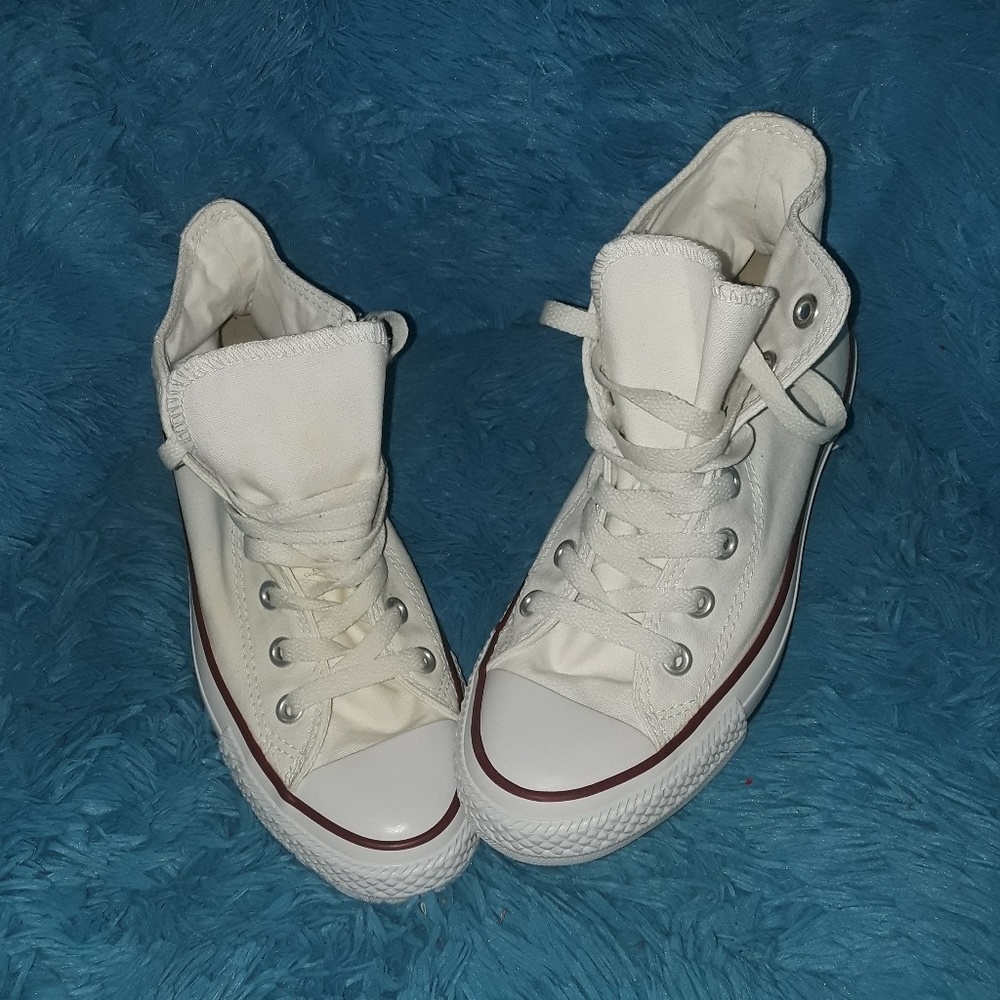 🌼 Fresh Converse